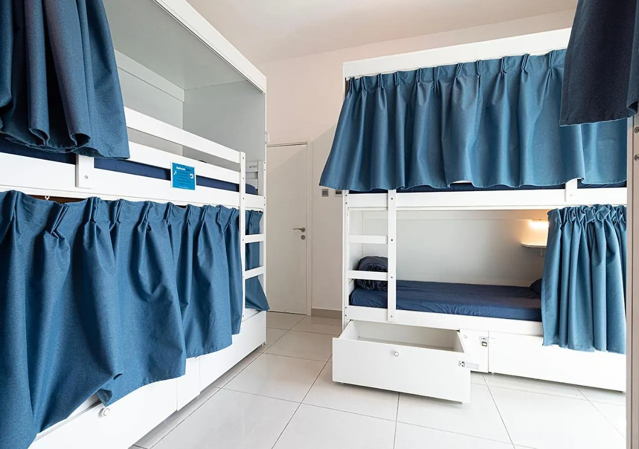 Hostel Next'House - Skyview Host Dubaj 0*,